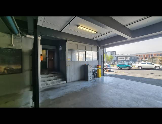 2,332M² FACTORY FOR SALE IN SALT RIVER